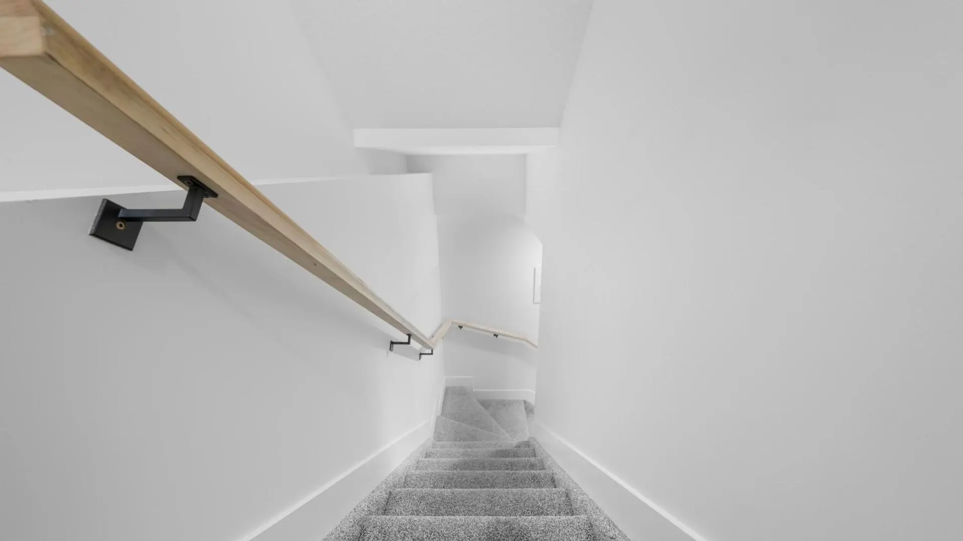 Mckernan Residence By Patel Edmonton Apartman